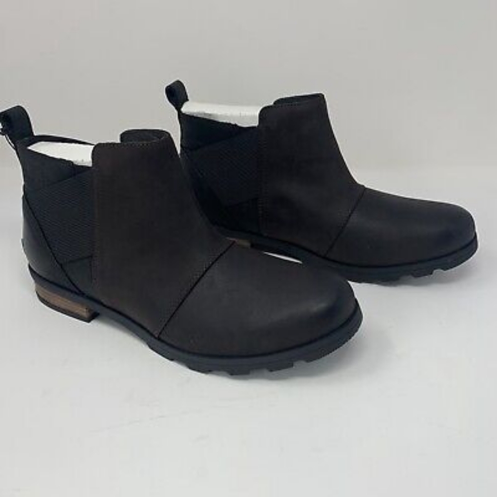 Sorel EMELIE™ III Women's Waterproof Chelsea Bootie size 8